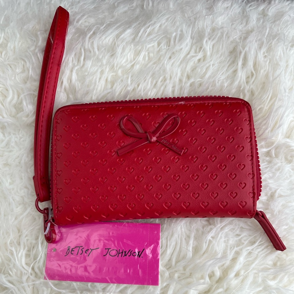Betsey Johnson XOKara Perforated Red Hearts ZA Wallet Card Wristlet